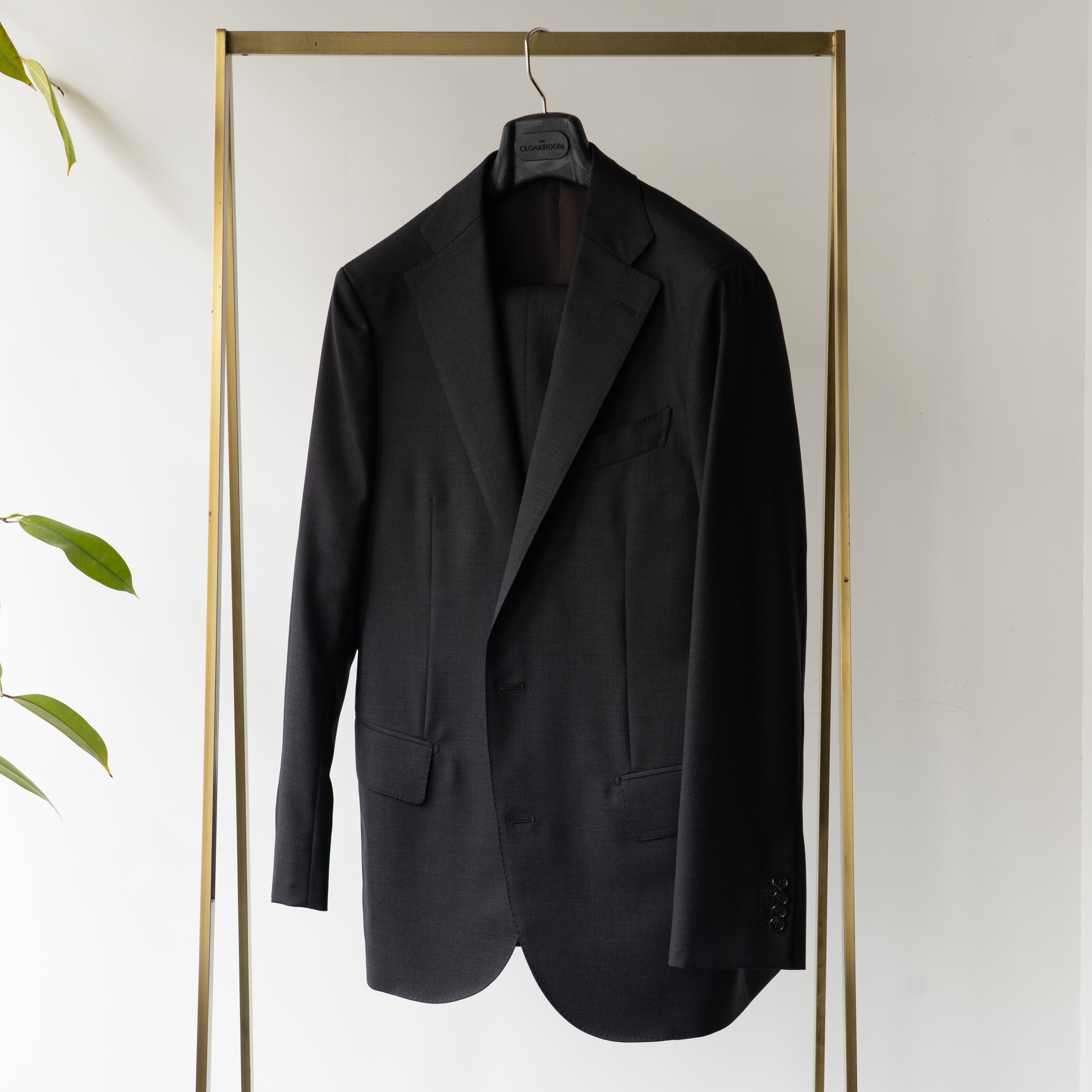 Vitale Barberis Canonico「Super 150's」スーツ – THE CLOAKROOM