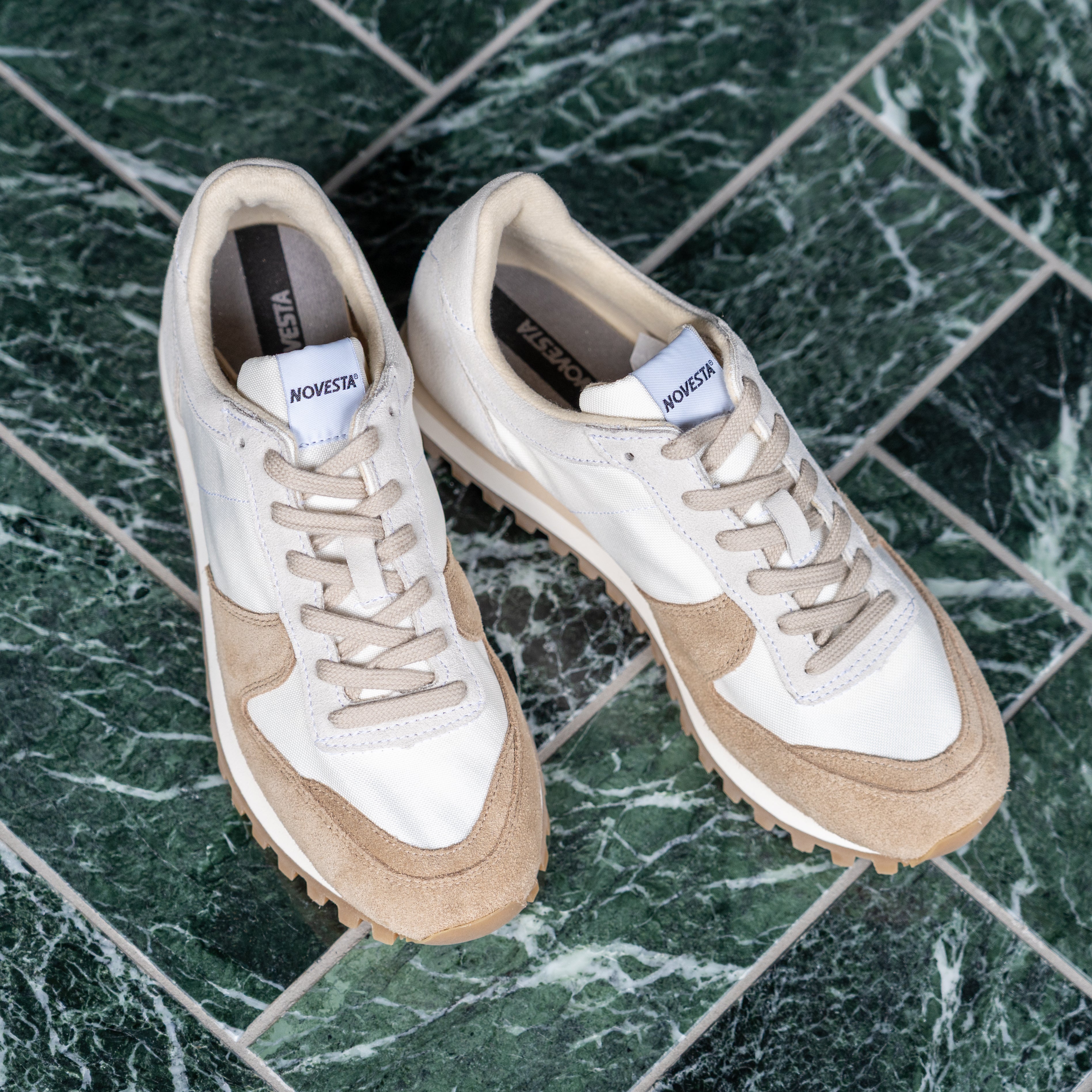 NOVESTA MARATHON TRAIL WHITE/BEIGE – THE CLOAKROOM