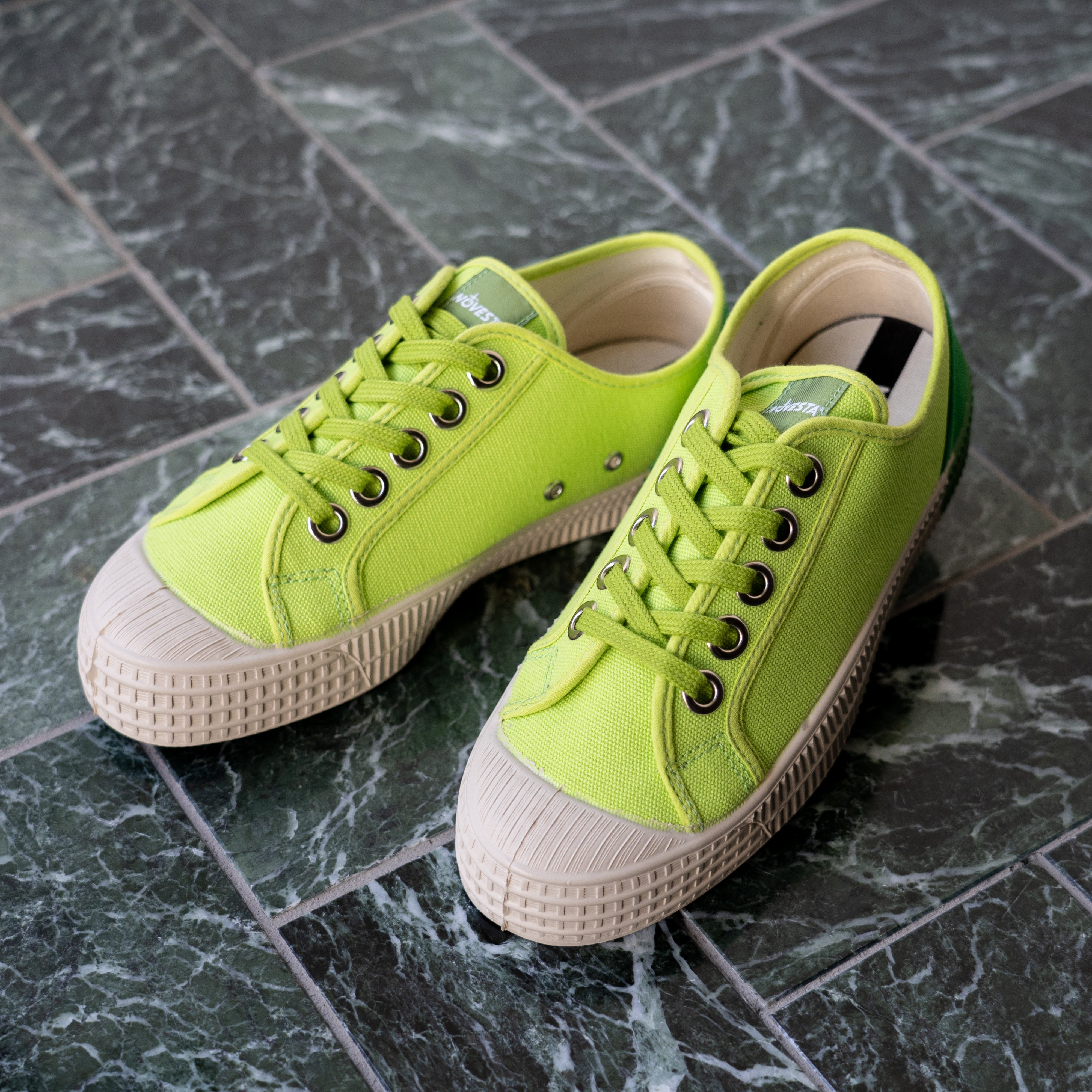 NOVESTA STAR MASTER DUO LASER – THE CLOAKROOM