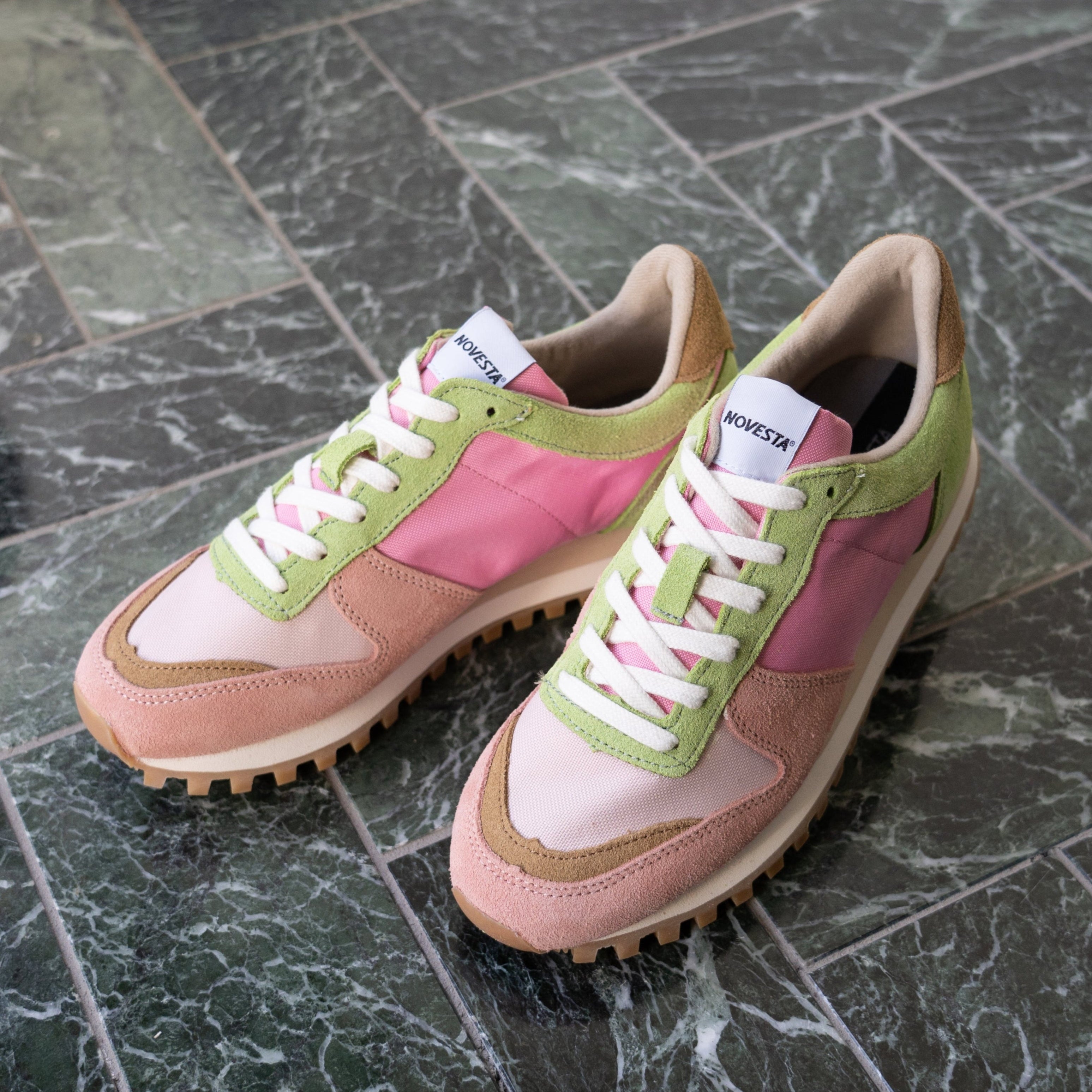 新品 NOVESTA MARATHON TRAIL ALL PINK ノヴェスタ NOVESTA Official Store - MARATHON TRAIL ALL PINK – NOVESTA JAPAN STORE