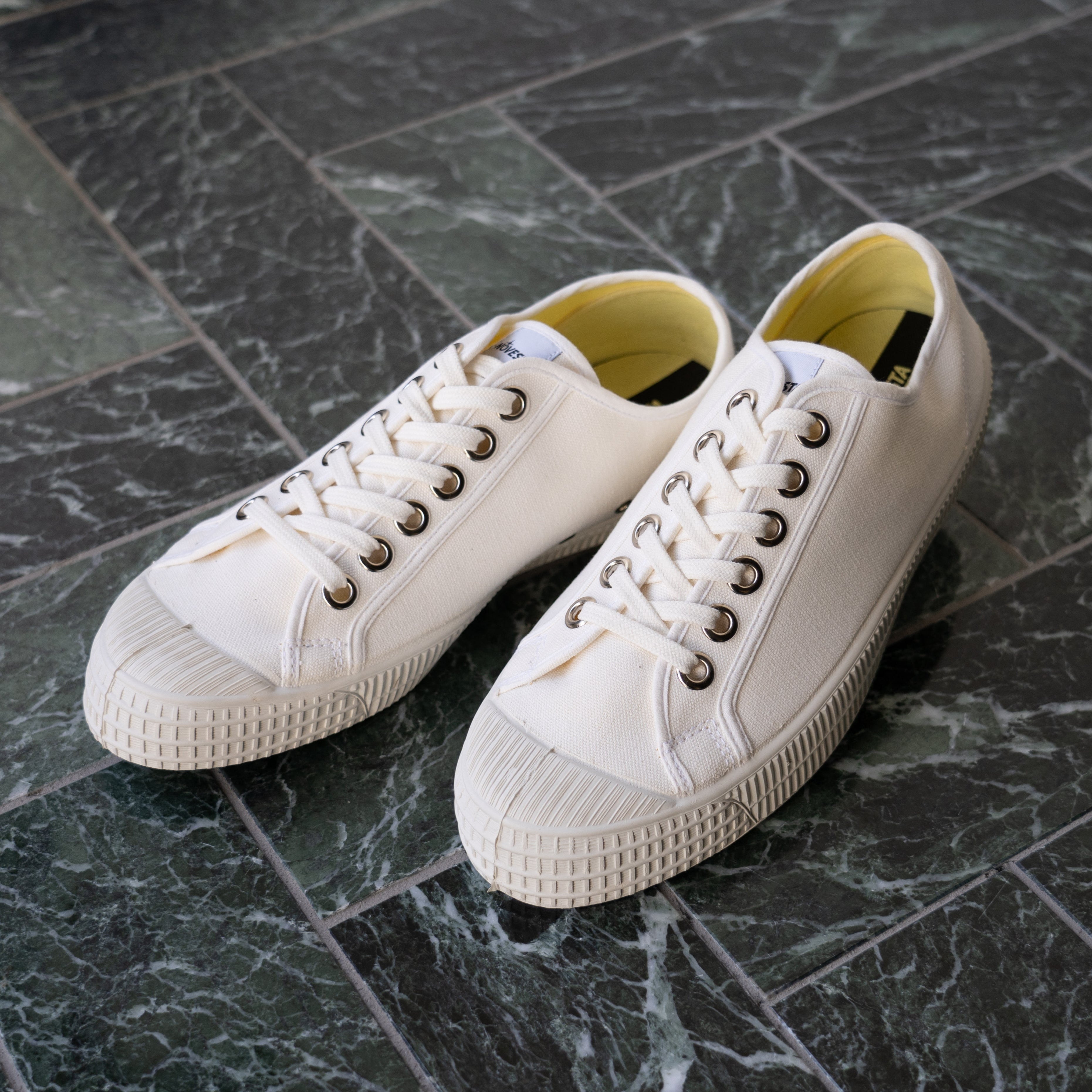 NOVESTA STAR MASTER 10 WHITE – THE CLOAKROOM