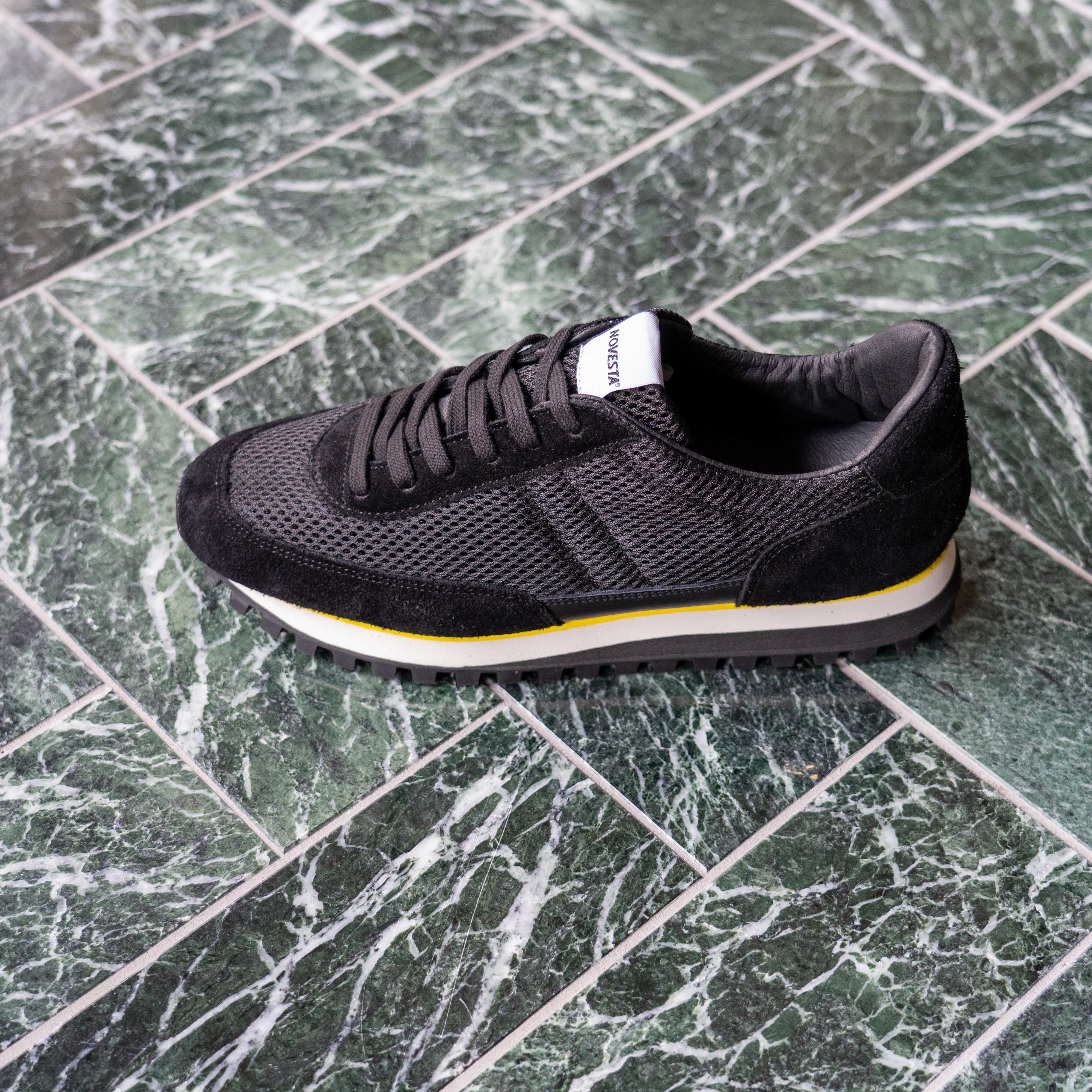 NOVESTA RUNNER TRAIL [BLACK-BLACK] – THE CLOAKROOM