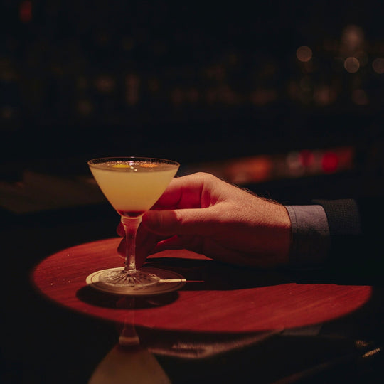 『美食通信』　第六十回　「燃える氷山〈べイクド・アラスカ〉――はたしてその正体は？――」