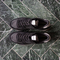 NOVESTA MARATHON TRAIL BLACK – THE CLOAKROOM